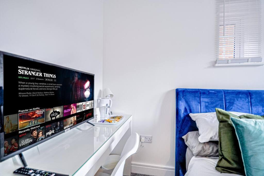 Entire House Sleeps 8 Near The River Thames Мейдънхед Екстериор снимка